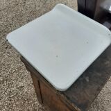 Testut old grocery store balance