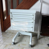 Rotating dentist furniture