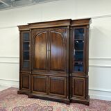 Classic English Royal Antique Collection Bookcase