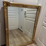 Superb gold mirror in Louis XV/XVI style. 90x120.