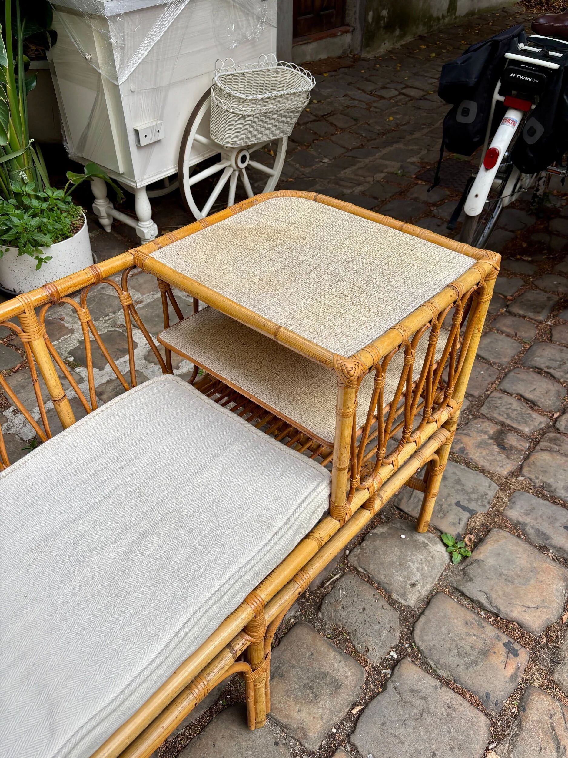 1960s beige rattan and cotton bench