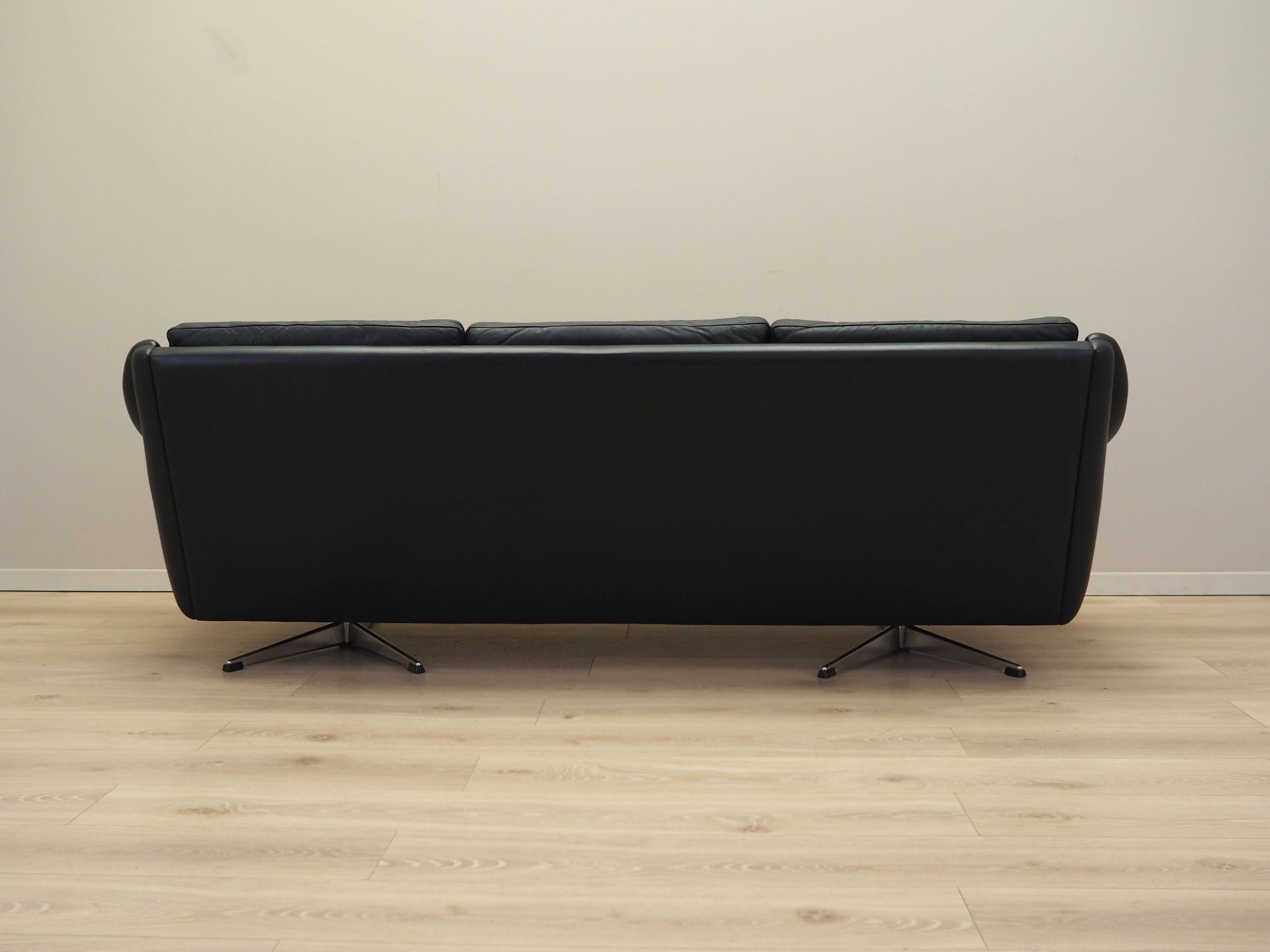 Black leather sofa, Danish design, 1960s, manufacturer: Eran Møbler, design