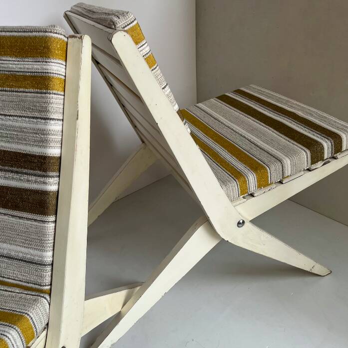 Pair of indoor/outdoor folding armchairs