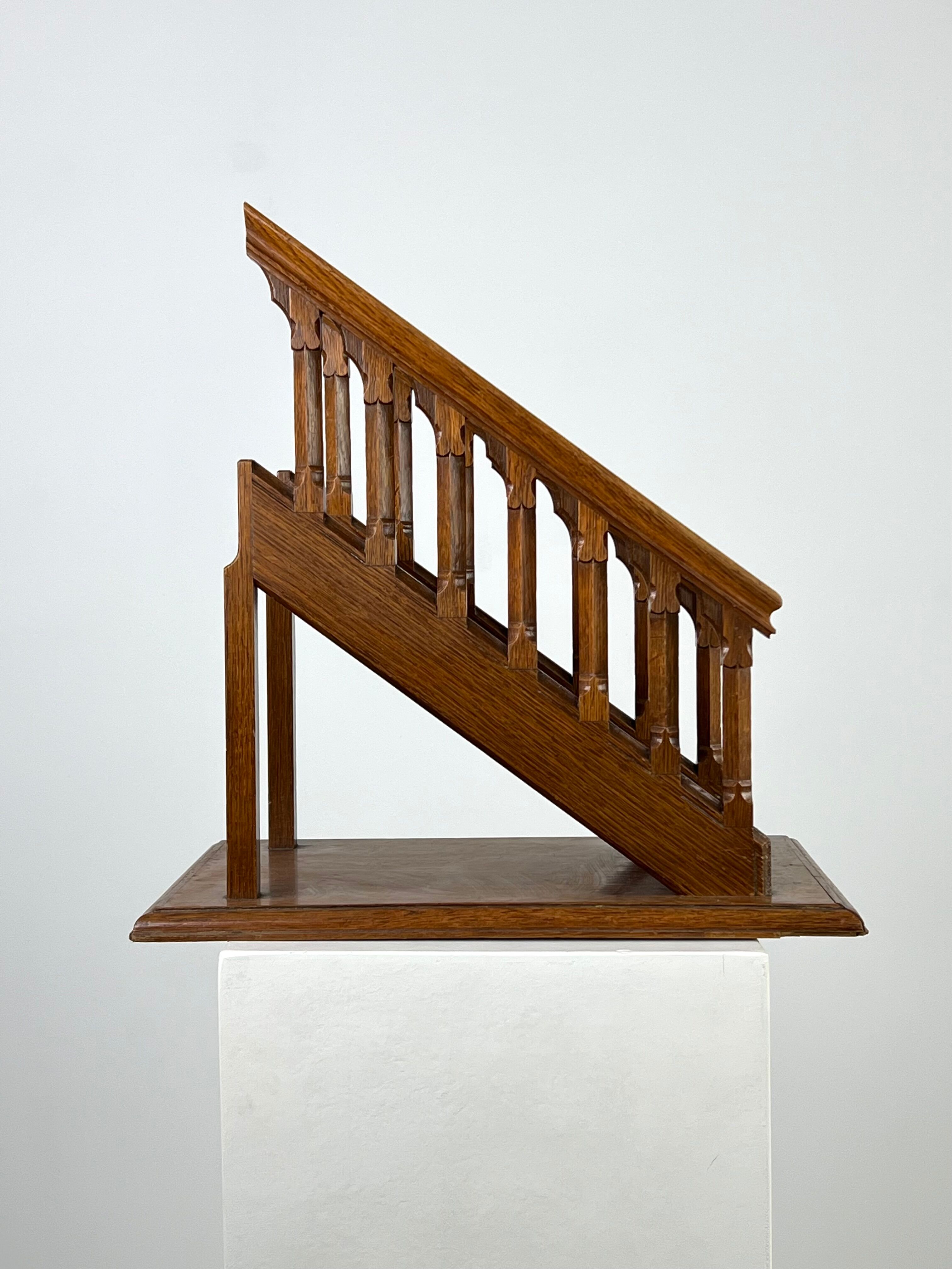 Model staircase oak antique