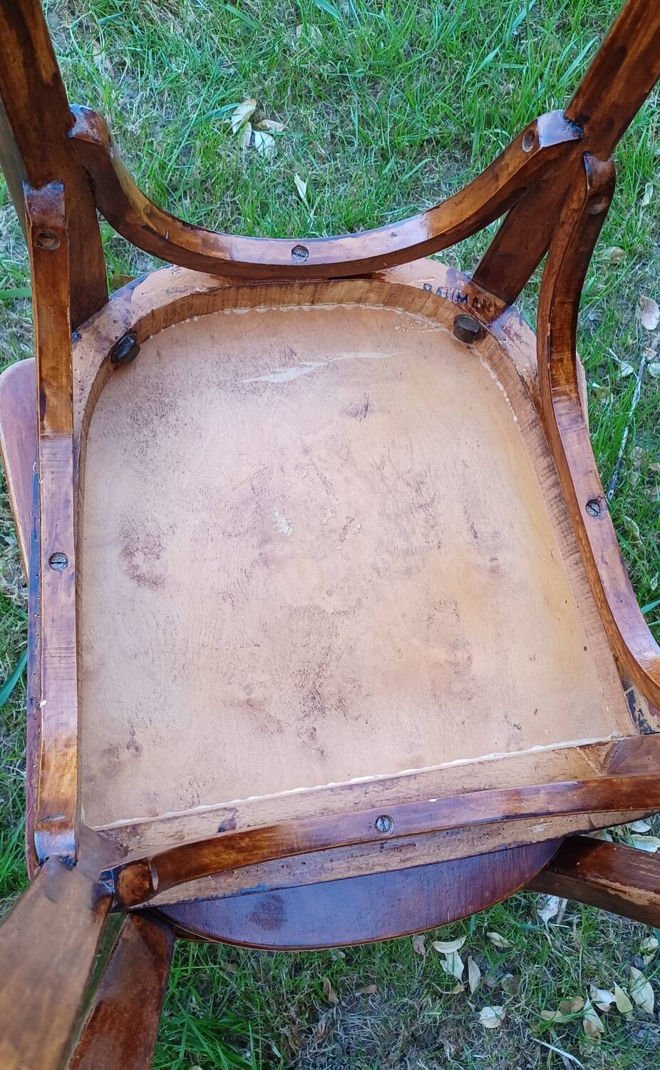 Paire de chaises bistrot Baumann n°56