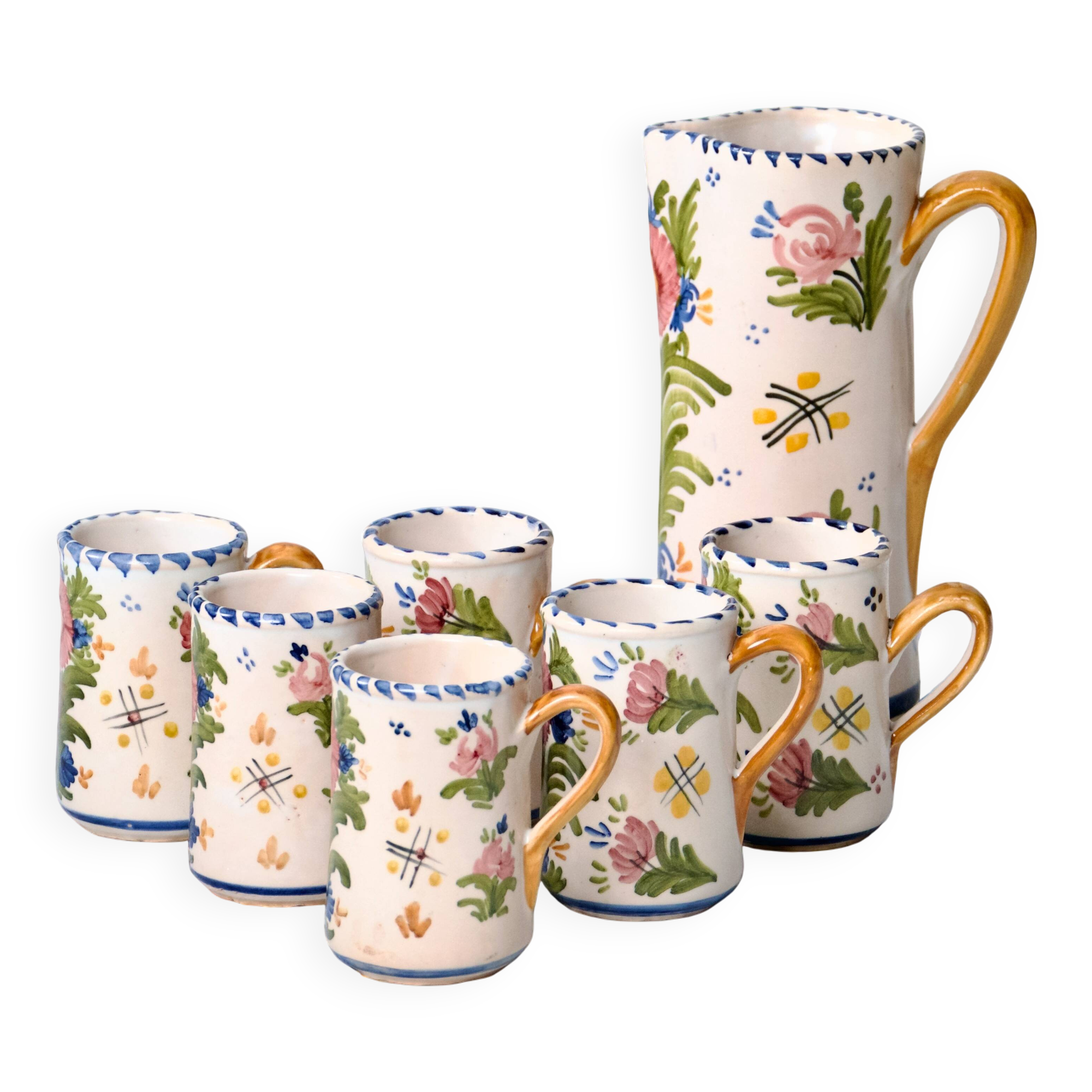 Service ancien grands mugs et carafe de Talavera en terre cuite émaillée