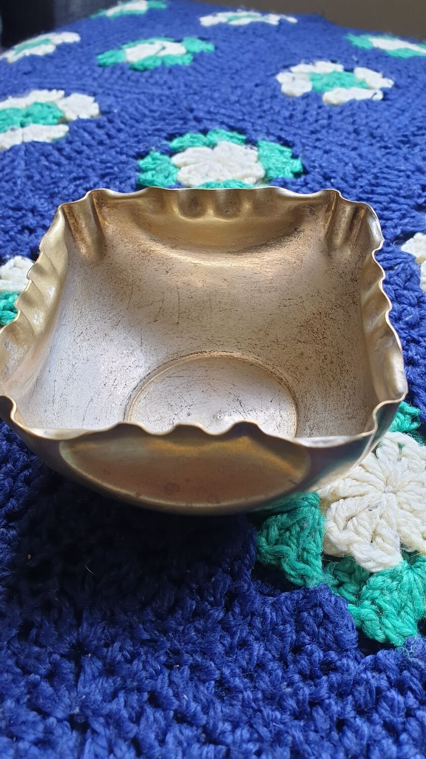 Sprinkling spoon and bowl