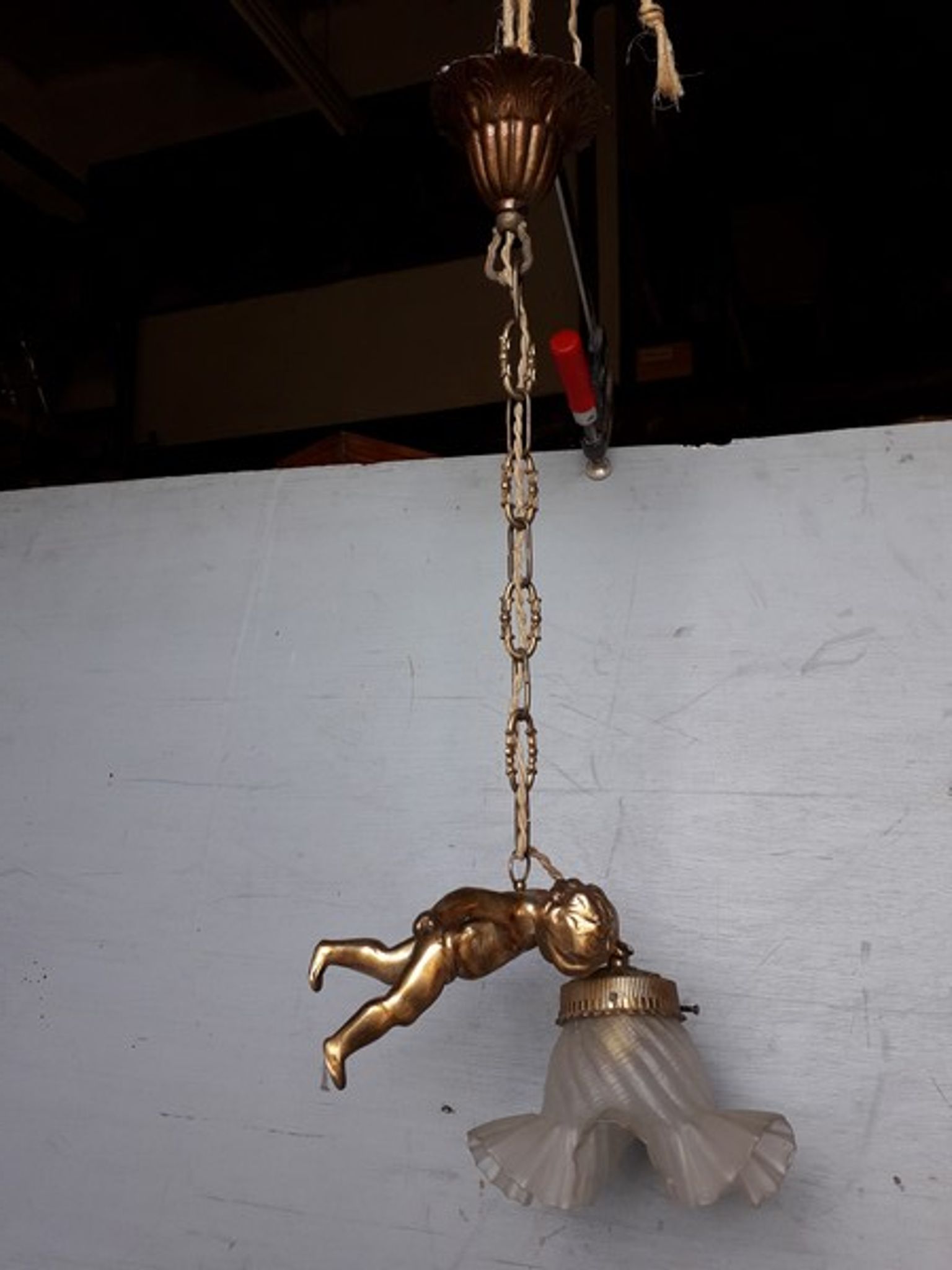 Hanging chandelier / bronze angel dore ep 1940/50
