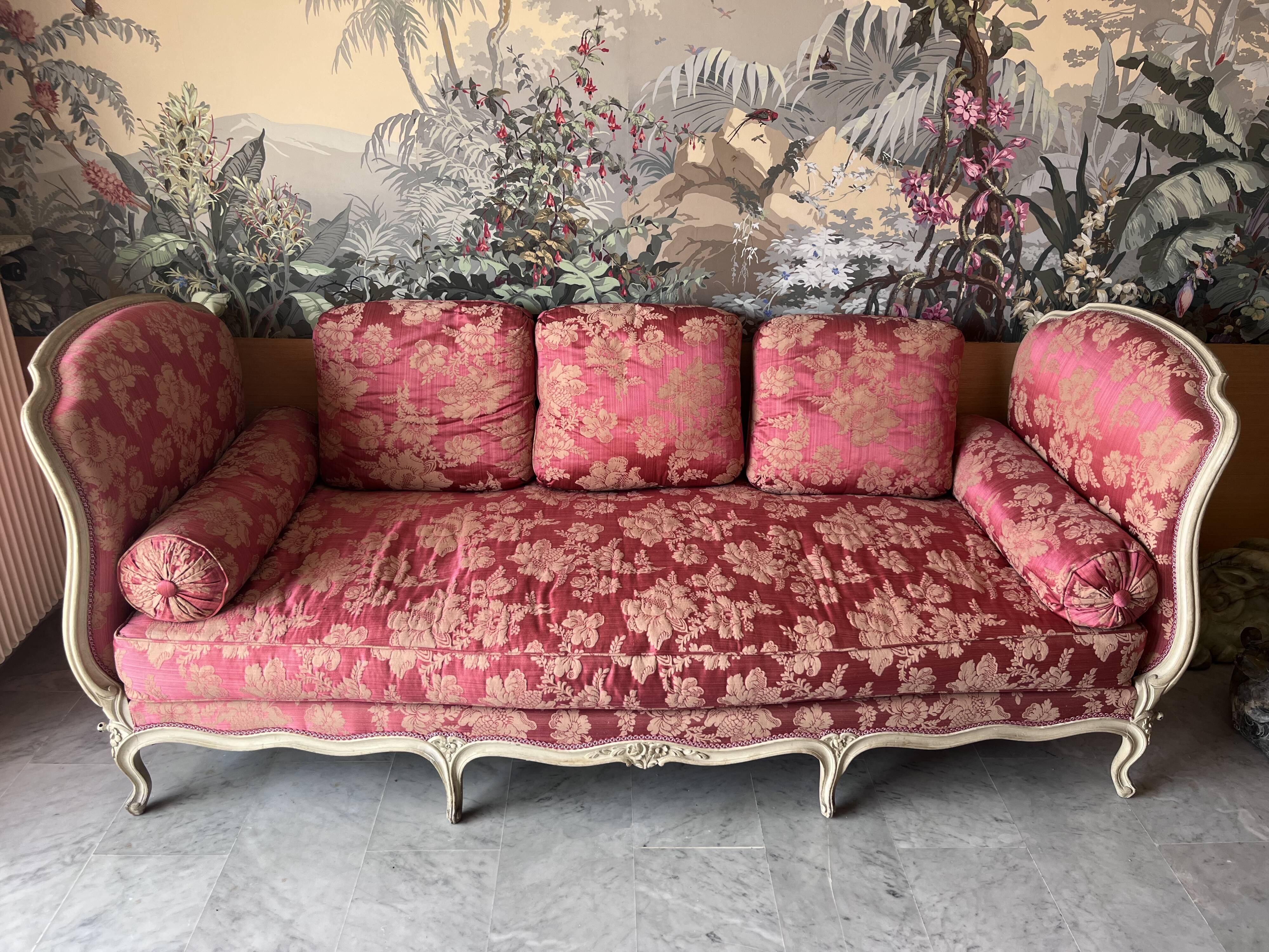 Louis XV style daybed