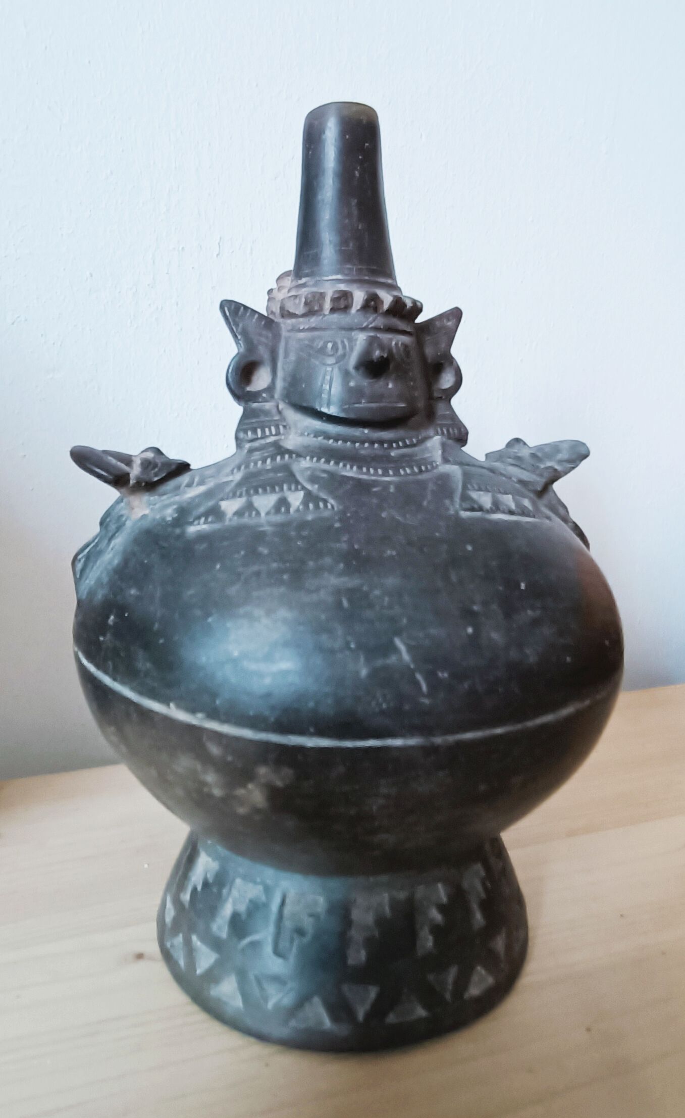 Funerary vase Lambeyeque Chimu Peru Pre-Columbian 10 11th century