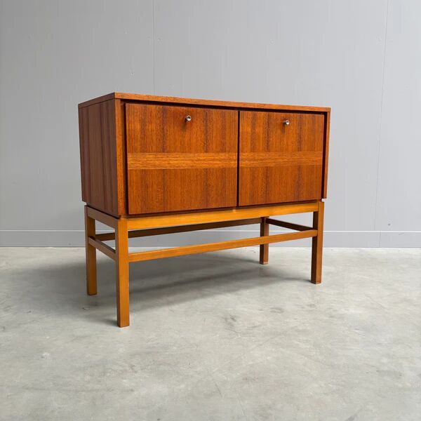 Small teak sideboard / cabinet from the 1960s