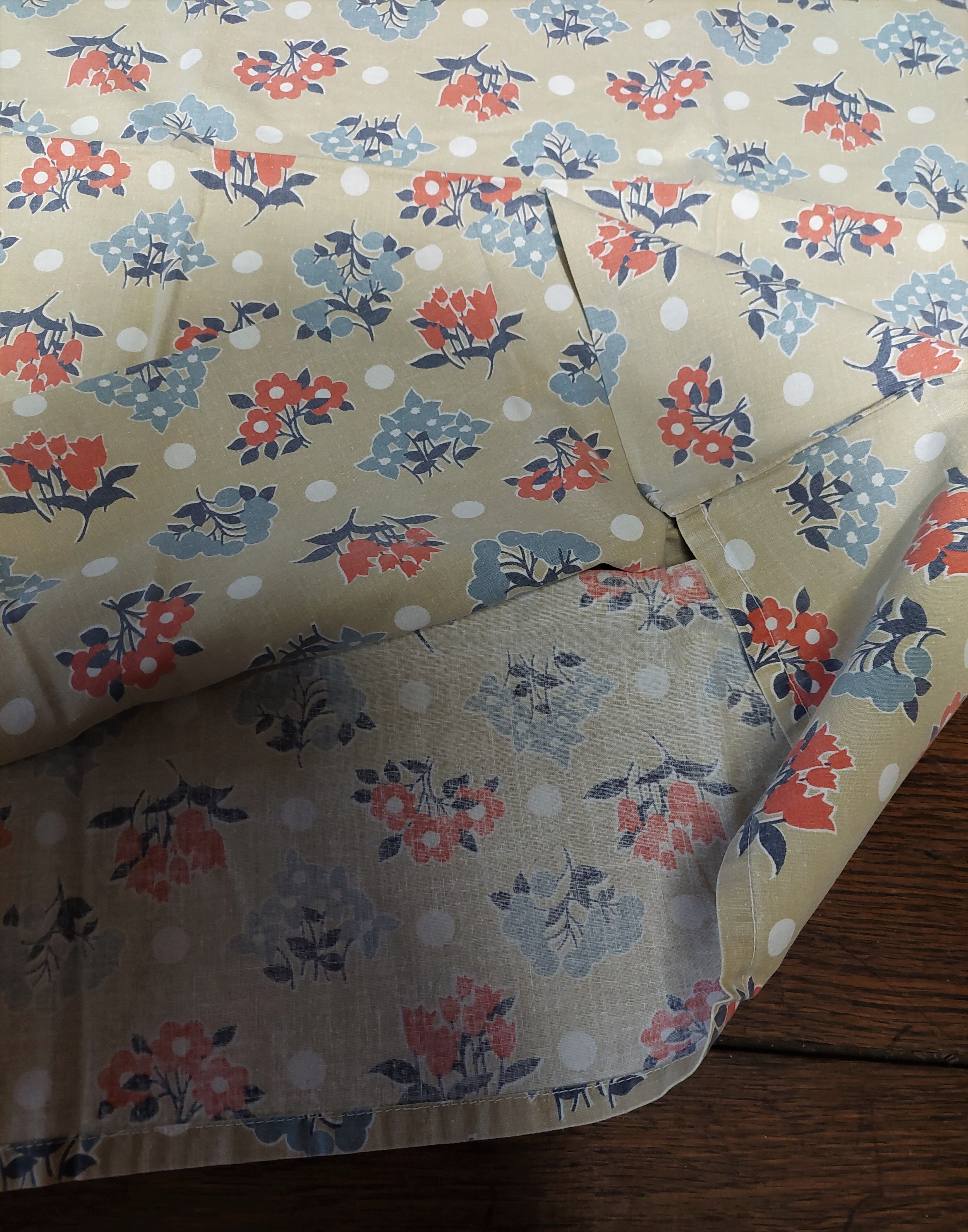 Vintage cotton florets pillowcase 62 X 60 cm
