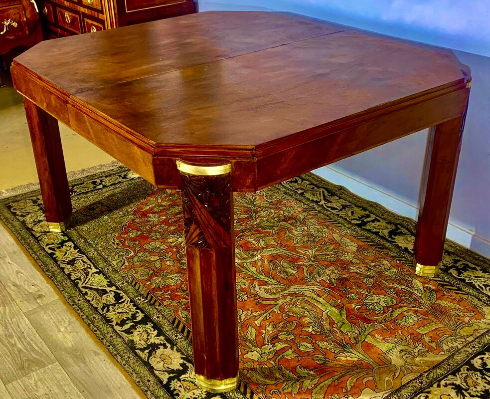 Art deco table 1920 in walnut with extensions, 8 people