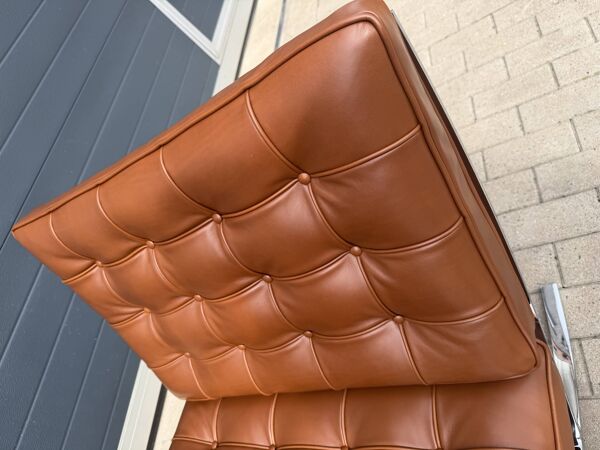 2x brand new original knoll barcelona relax + ottoman, venezia cognac cuir