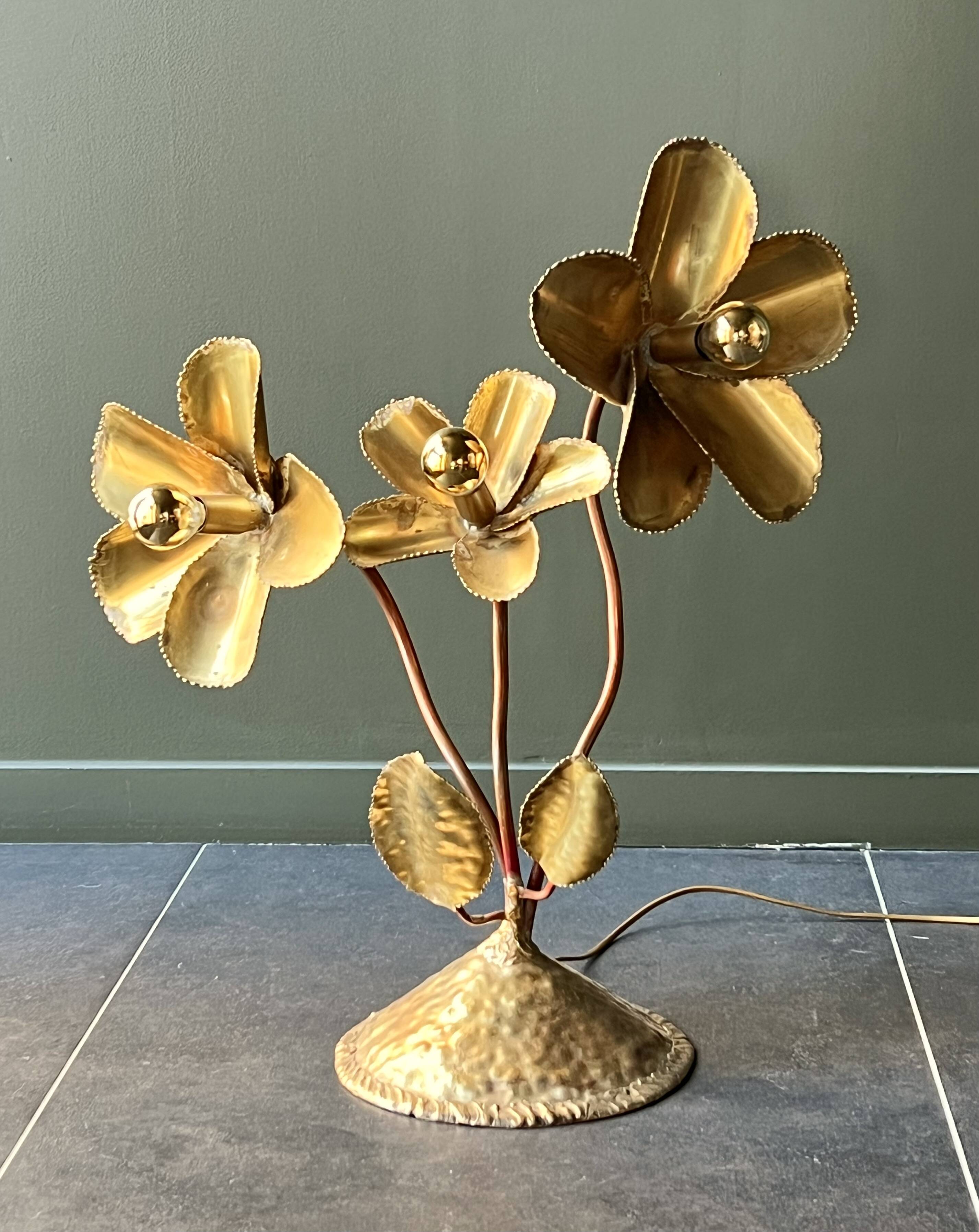 "Nénuphars" lamp by Maison Honoré, Paris, France, 1970s.