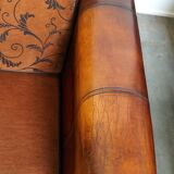 Luxurious 2.5-seater sheep leather sofa with fabric cushions in English style