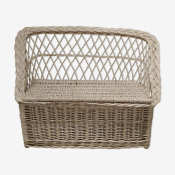 Wicker children's chest bench