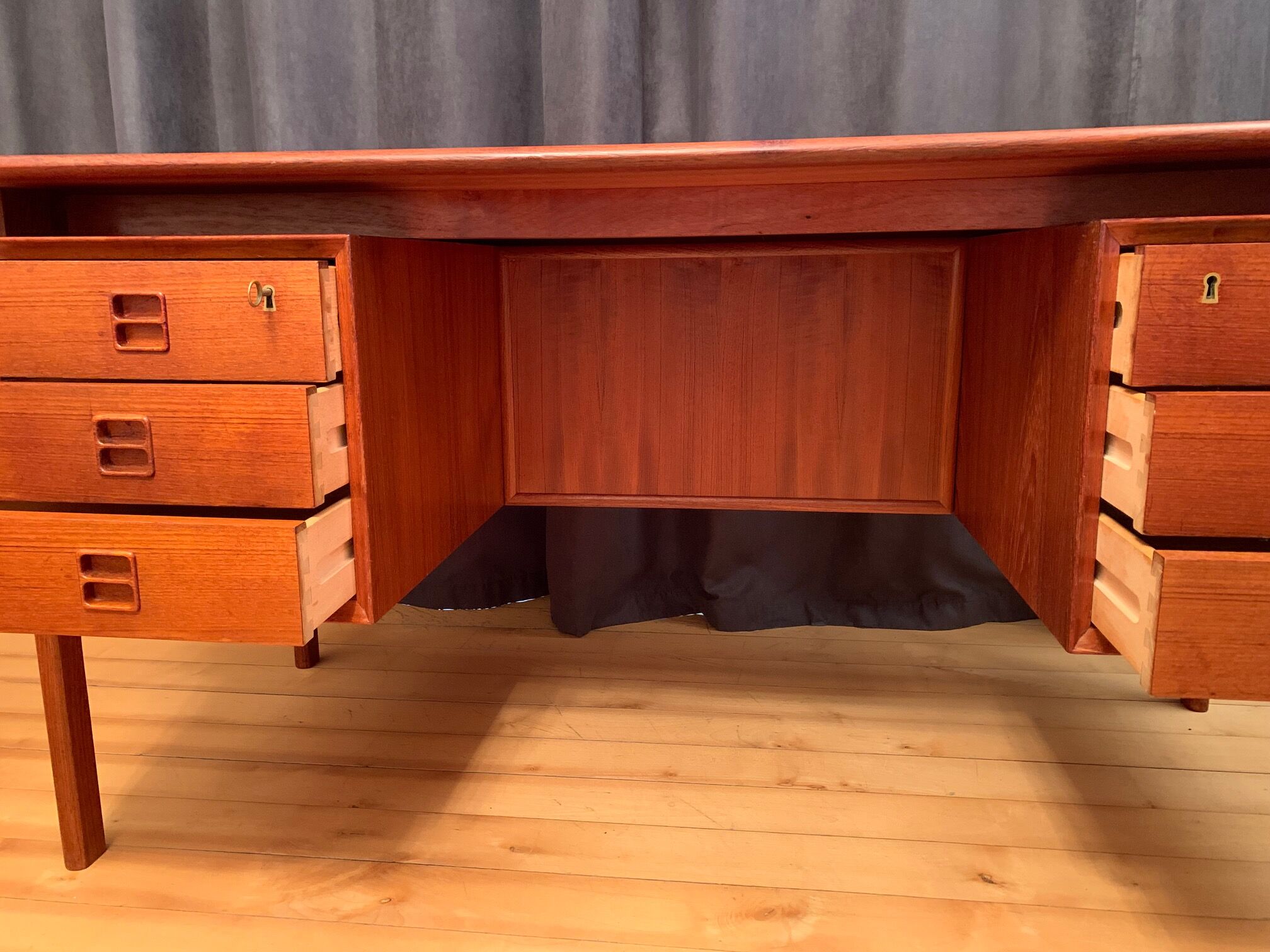 Double-sided desk by Arne Vodder, Brouer Møbelfabrik, Denmark, 1960s