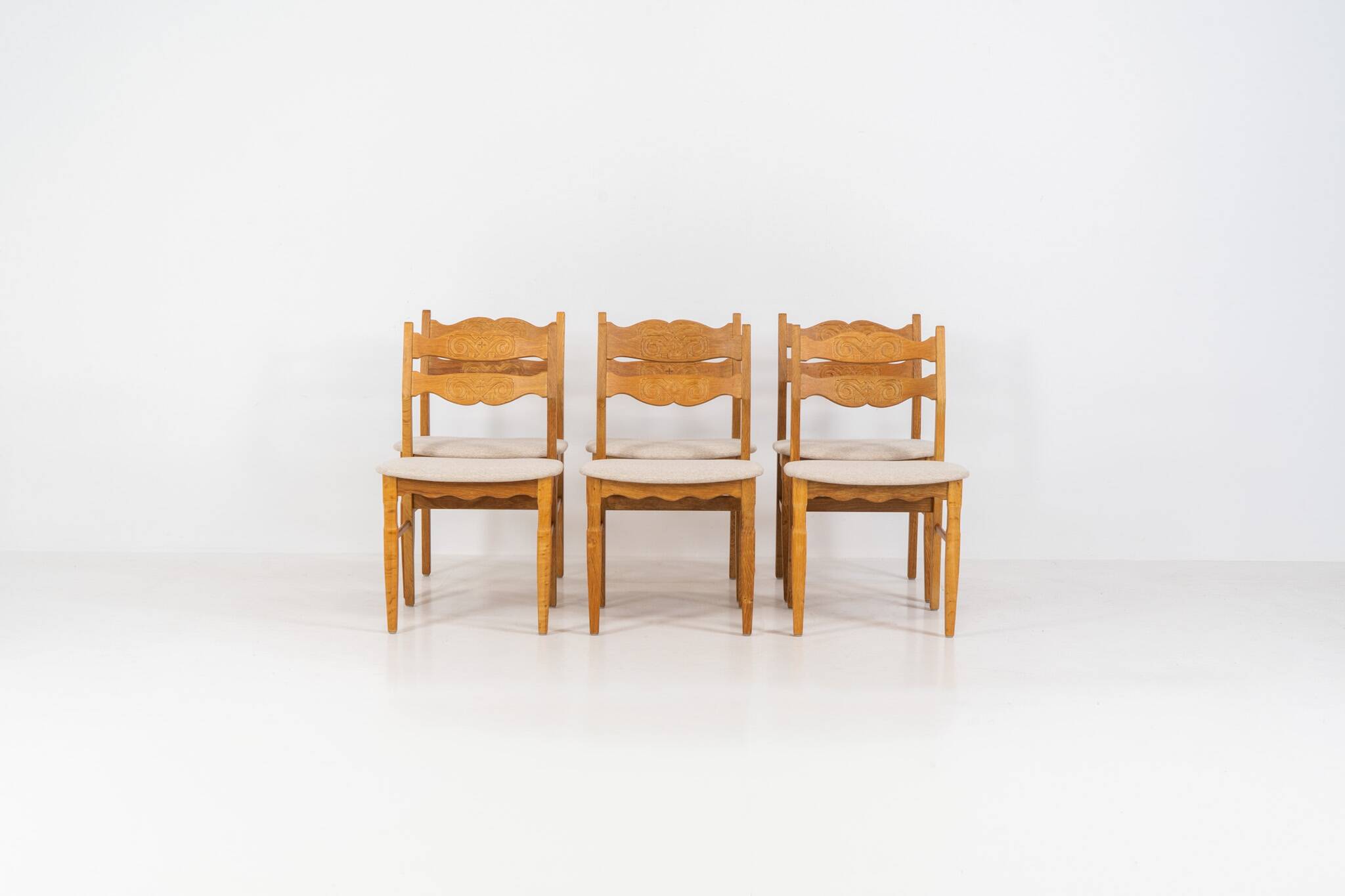 Set of 6 brutalist chairs in oak by Henning Kjaernulf