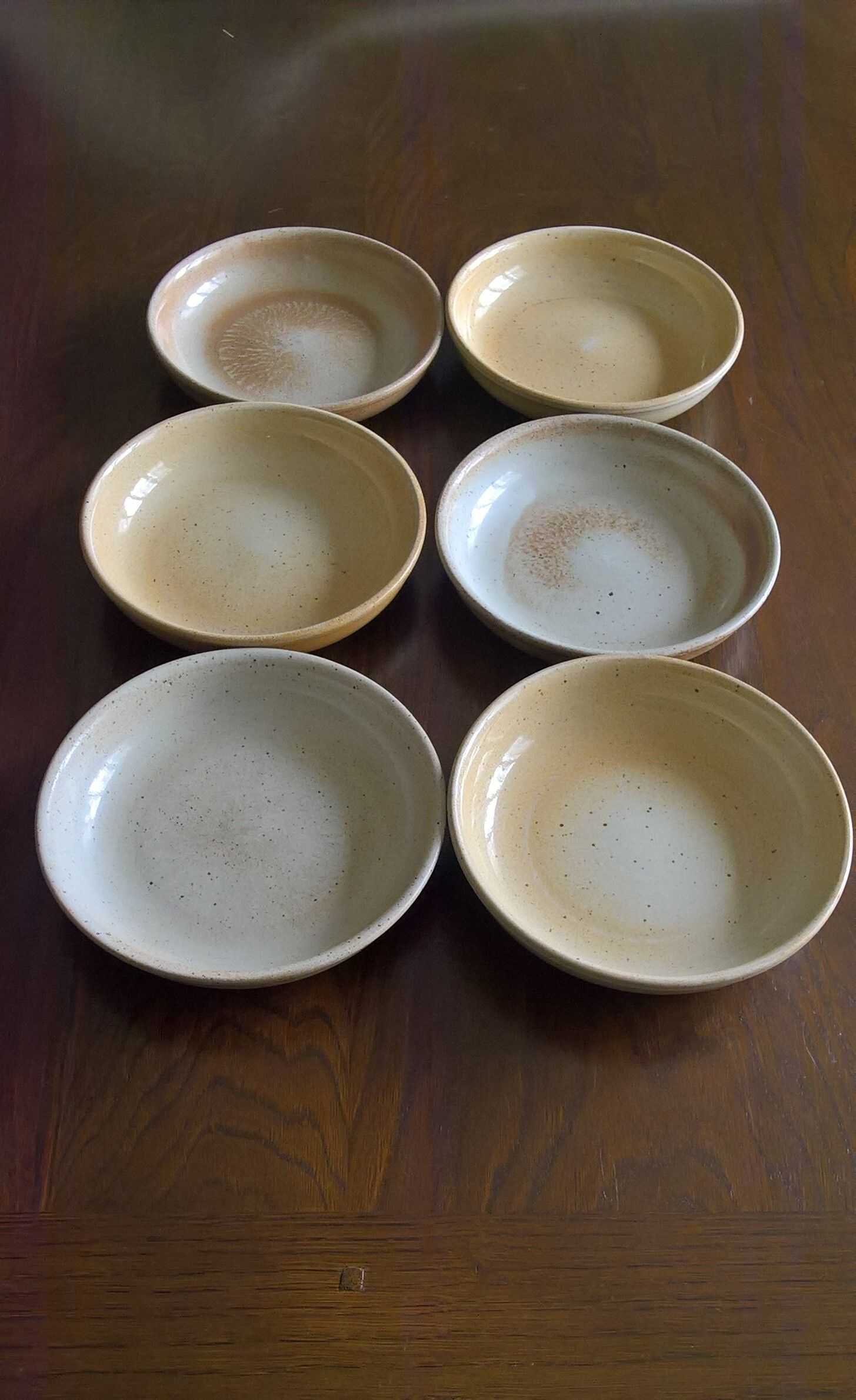 Six hollow plates Sandstone du Marais