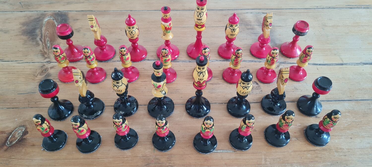 Jeu d'échec russe matryoshka