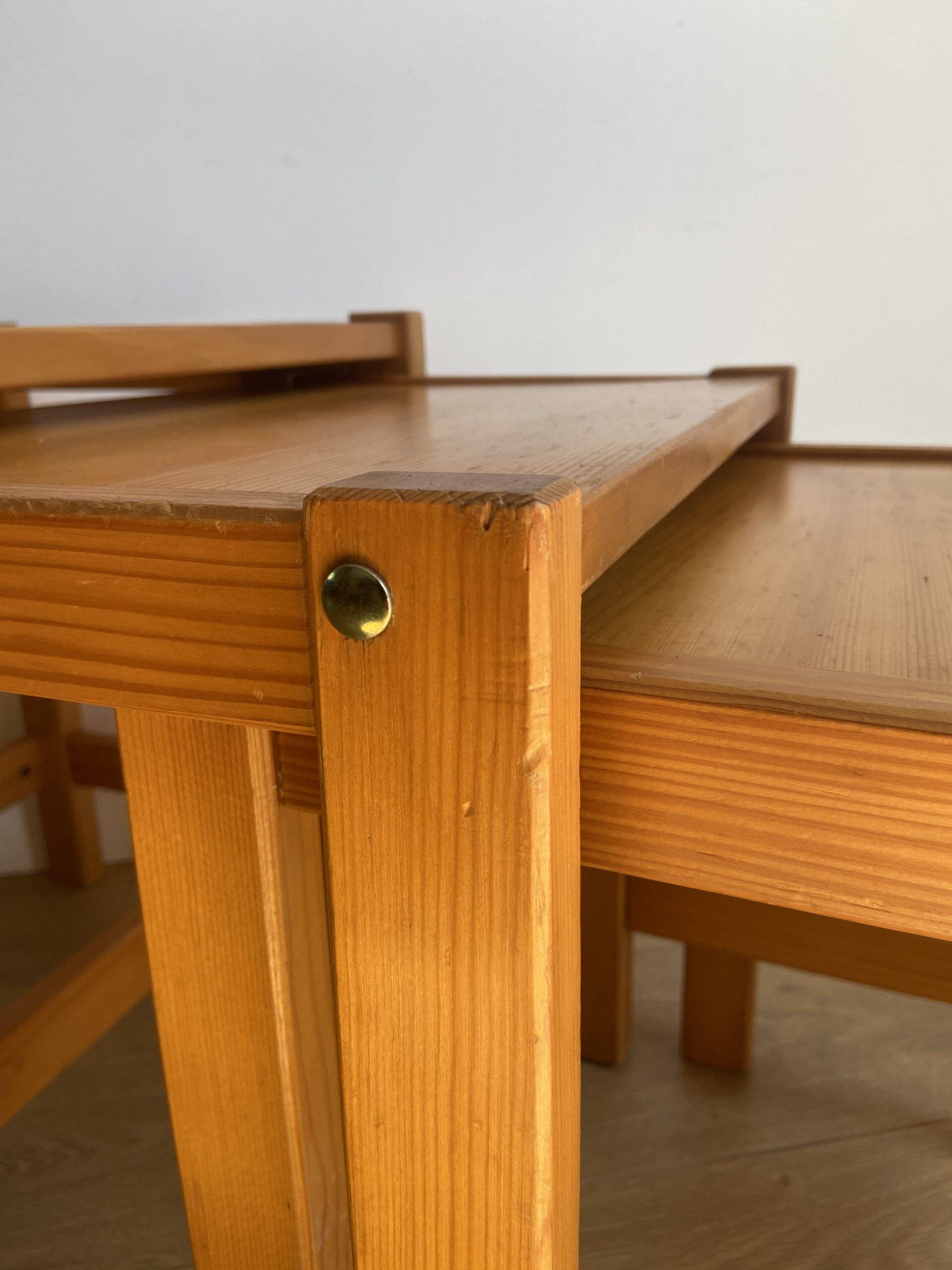 Trio of 80s pine nesting tables