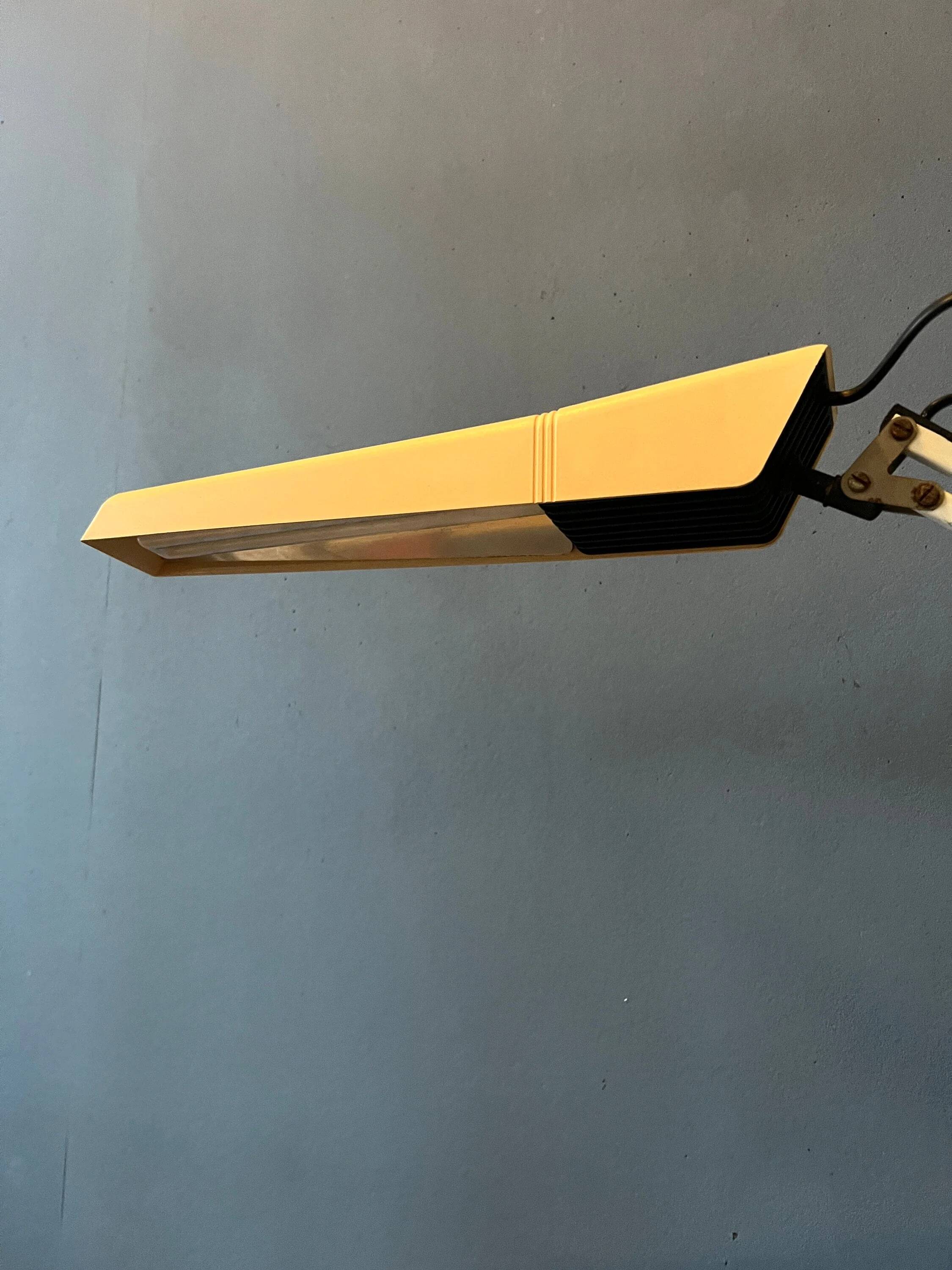 Lampe de bureau vintage avec mécanisme de pince