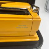 Machine à écrire ERIKA Modèle Daro Jaune Vintage
