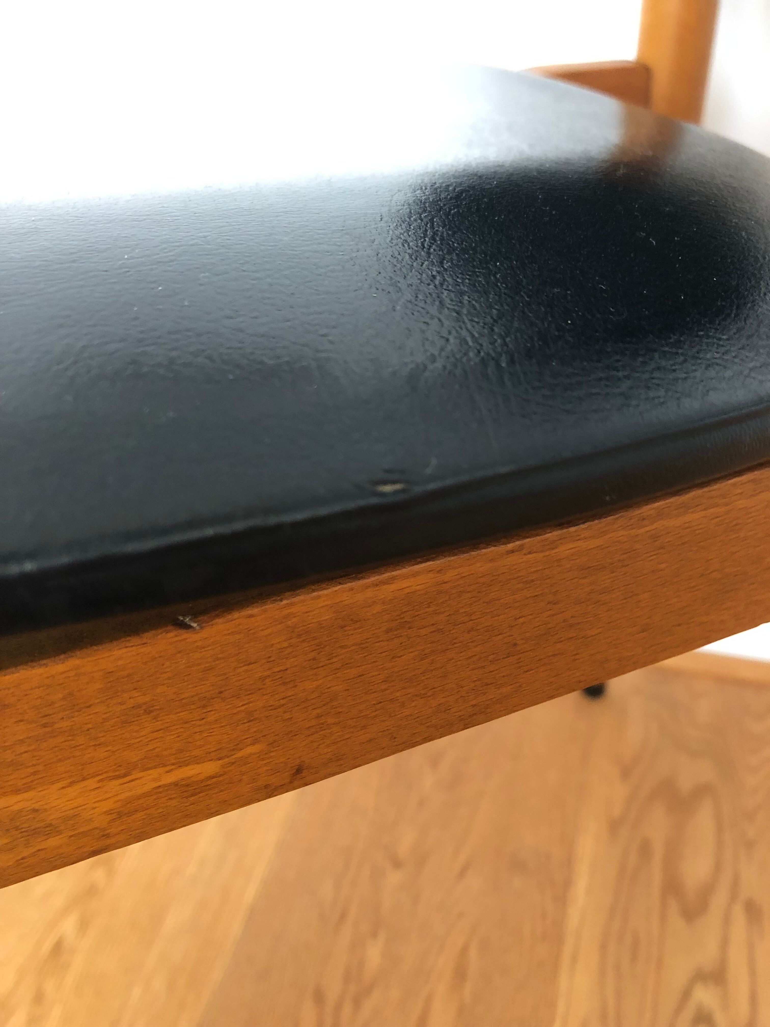 Set of 6 Pegasus chairs