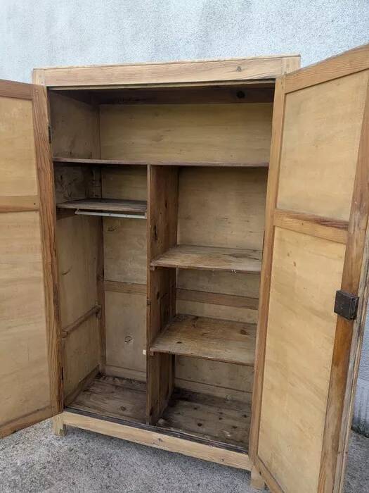 Parisian wardrobe in natural wood