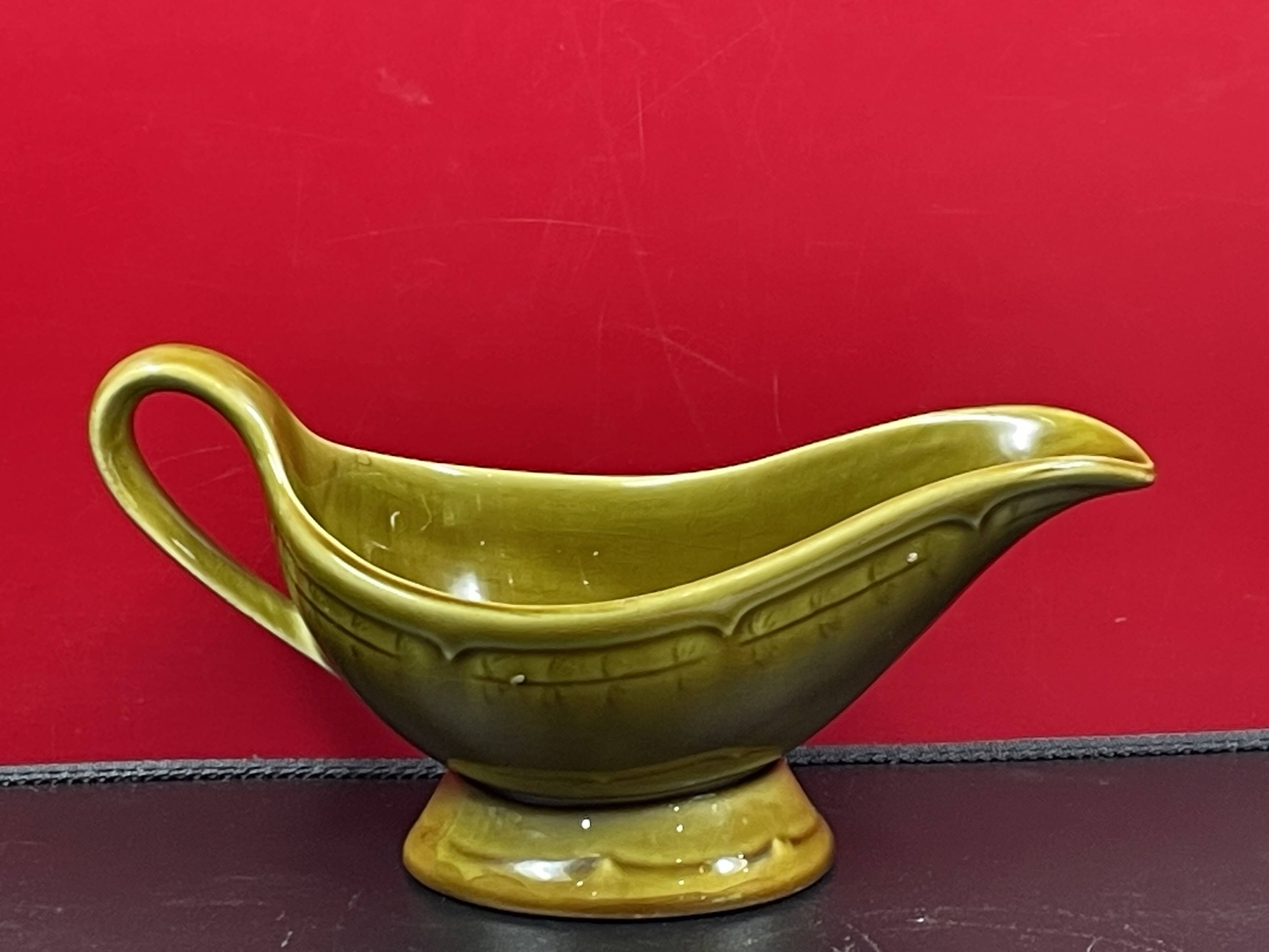 Gien, Olive green gravy boat