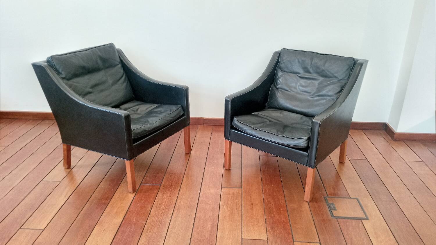 Borge Mogensen pair of armchairs, Fredericia Denmark edition