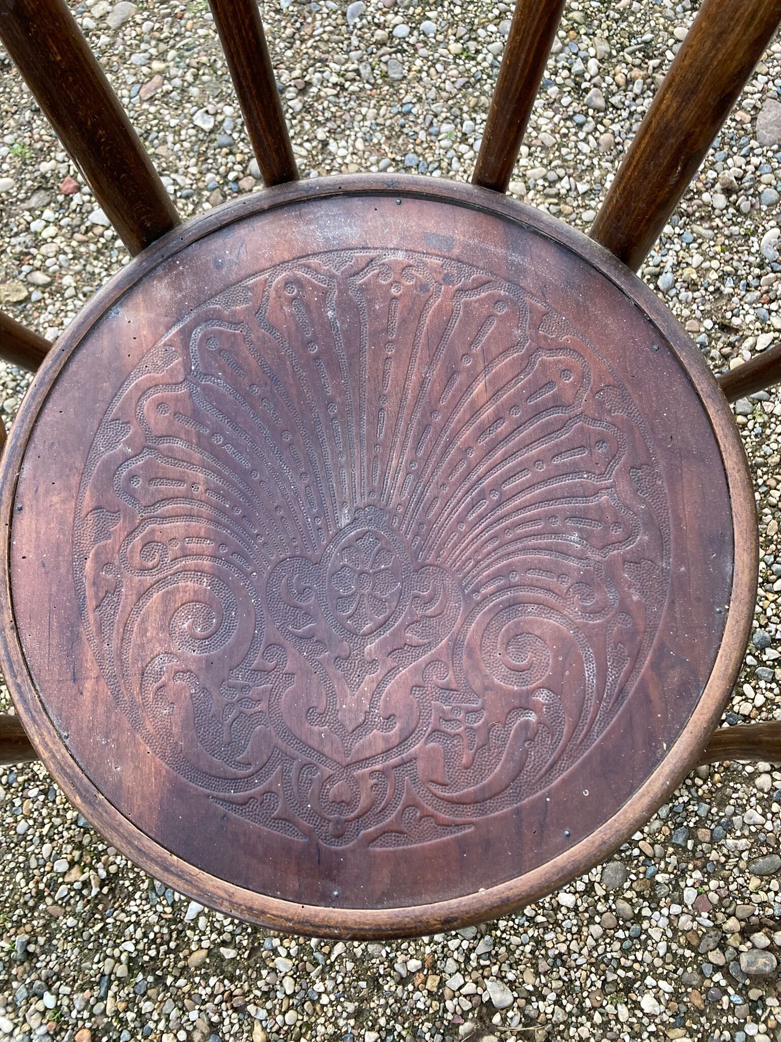 4 Fischel bistro chairs