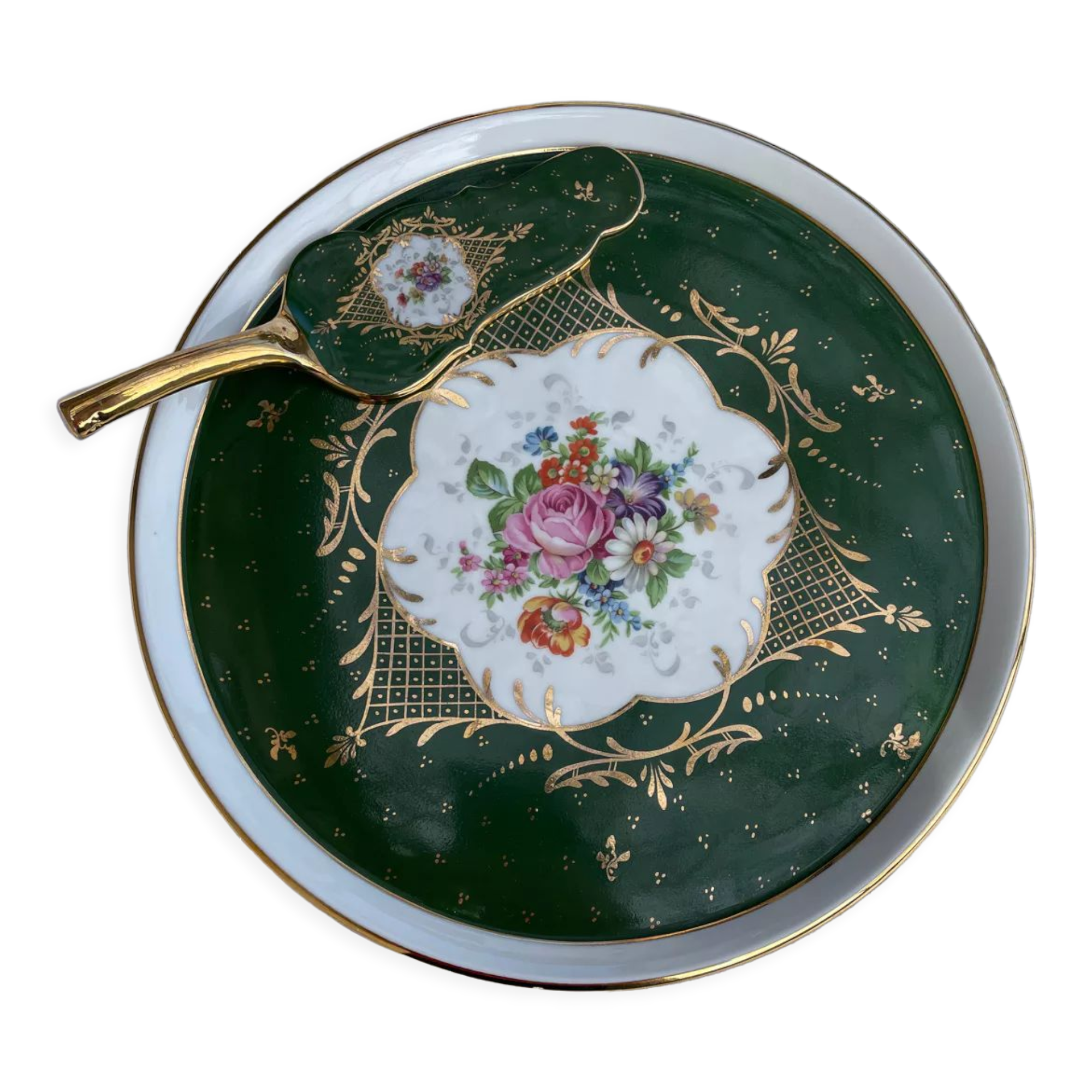 Pie dish with shovel