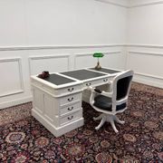 Ensemble de bureau blanc classique avec chaise de bureau