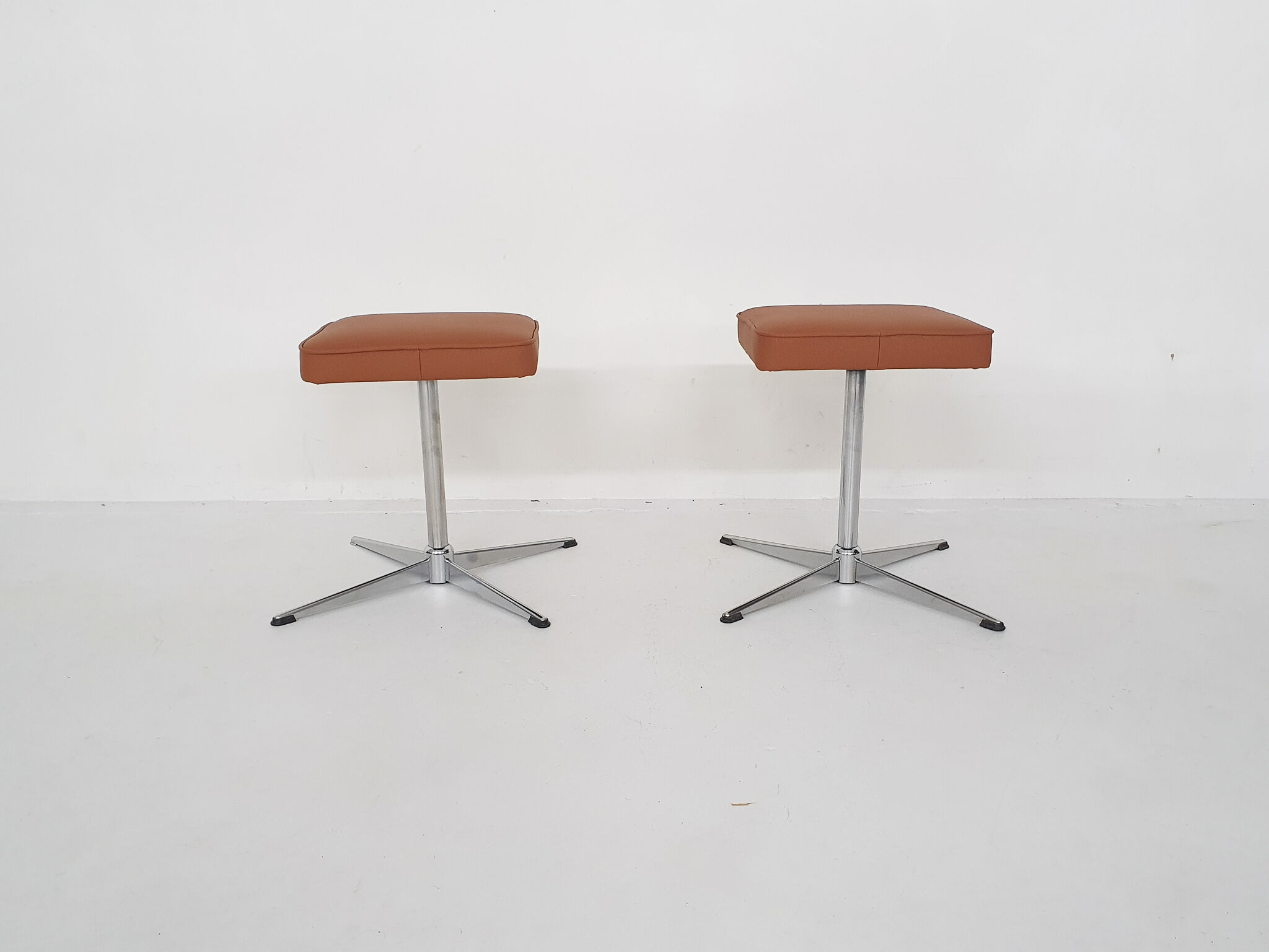 Set of two mid-century swivel stools, The Netherlands