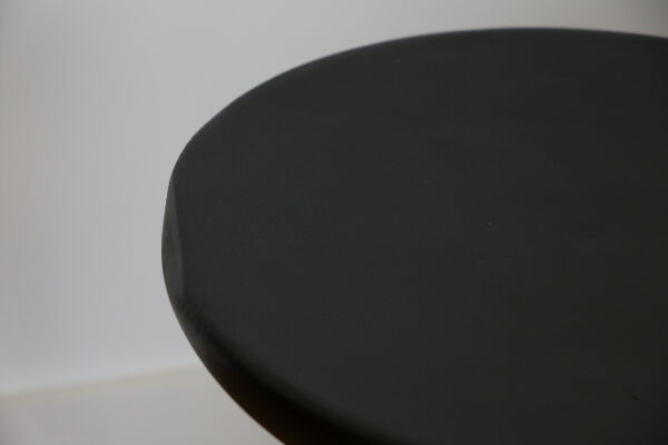 Tabouret bois tripode noir