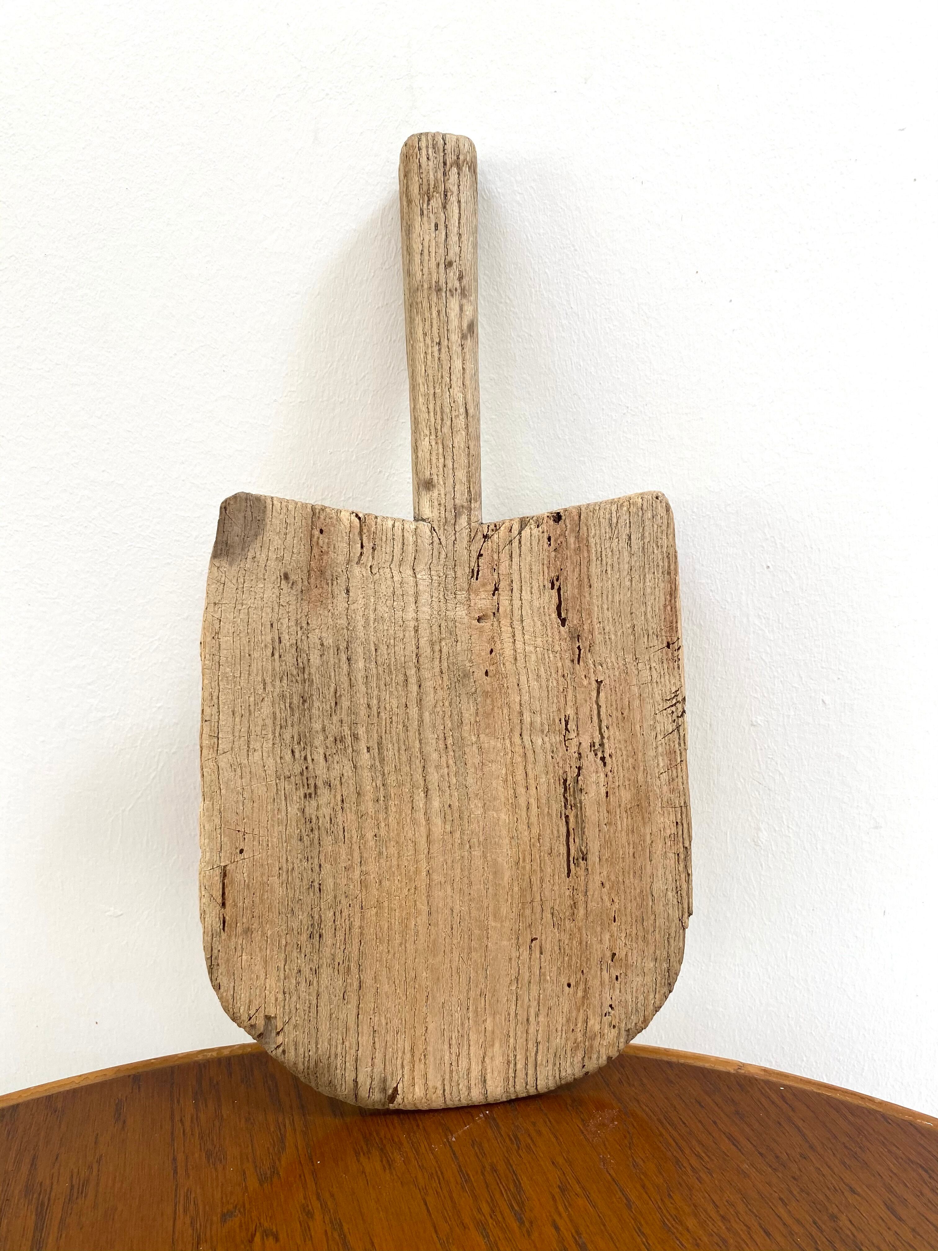 Washerwomen's beater wooden cutting board