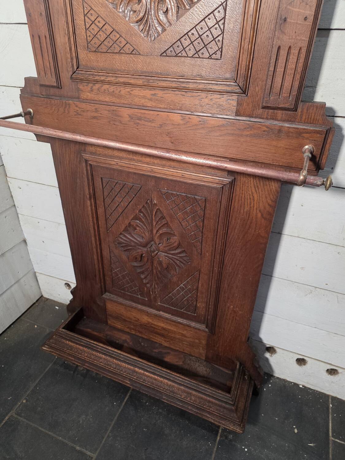 Antique coat rack in solid oak