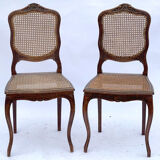 Pair of chairs canned