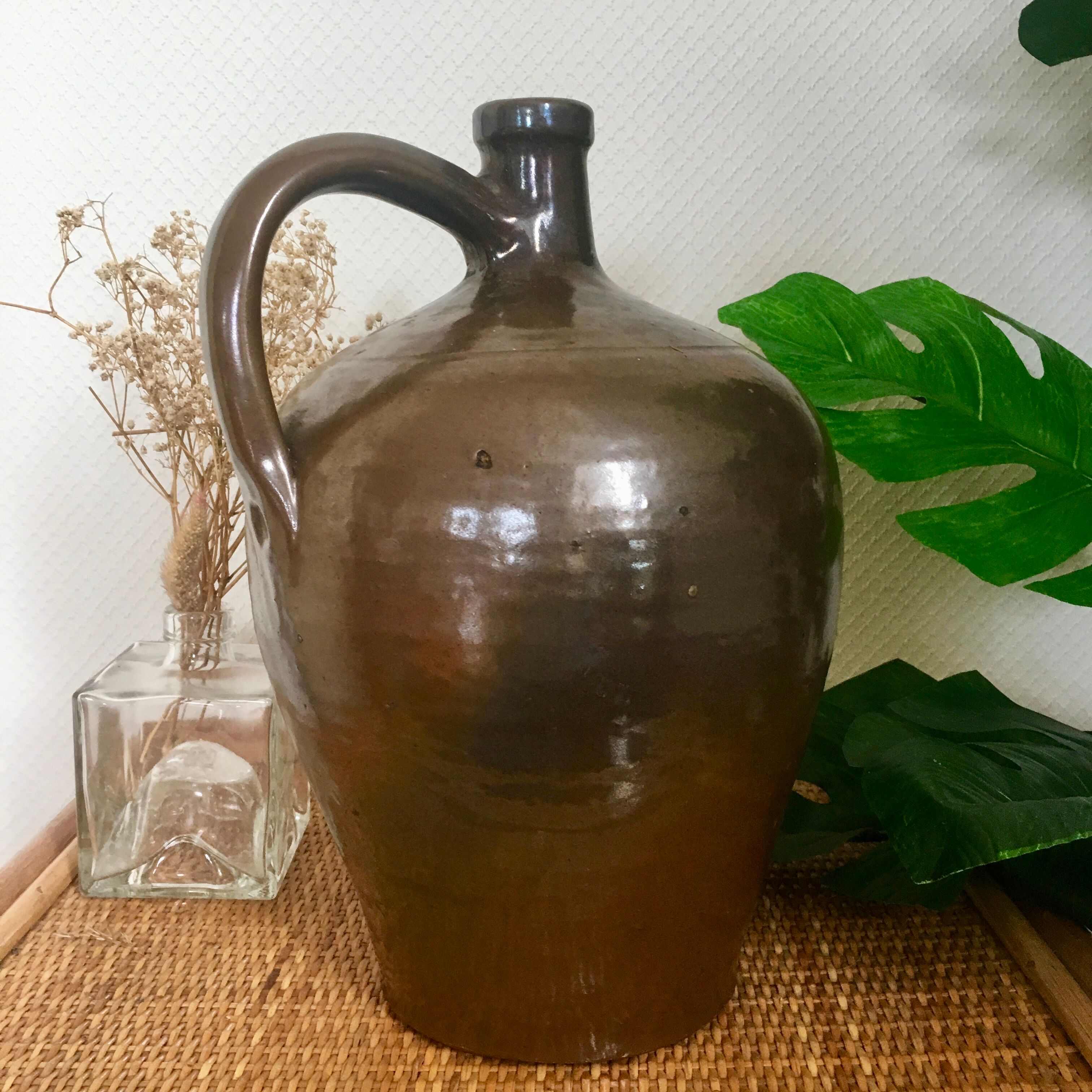 Brown enamelled sandstone canister