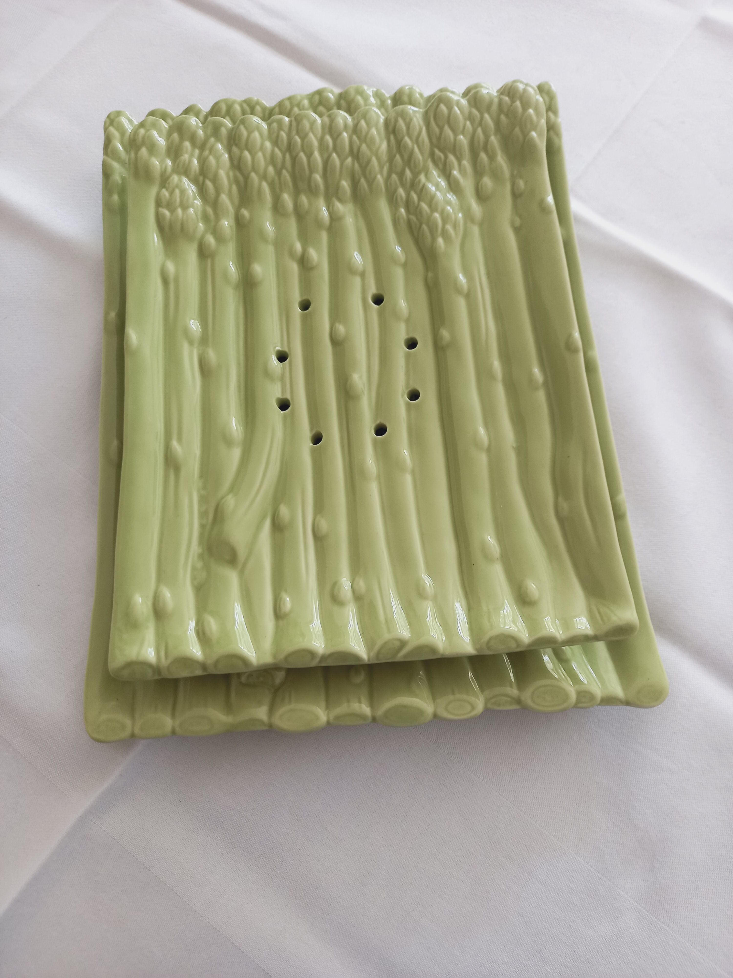 Light green slurry asparagus service