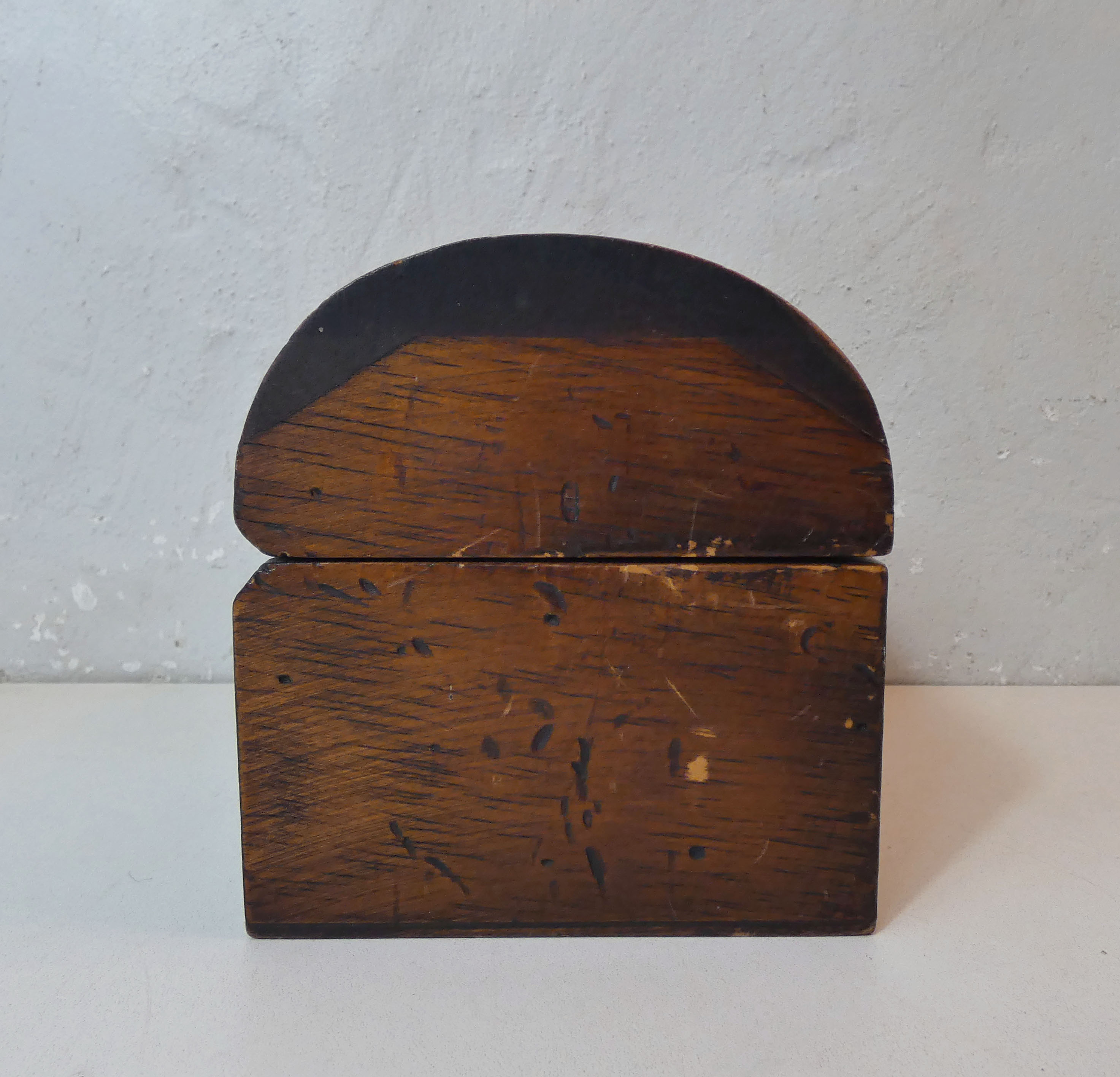 old wooden box vintage jewelry box