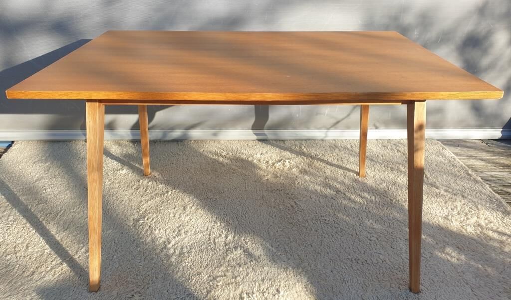 Compass foot table with potential 130x90