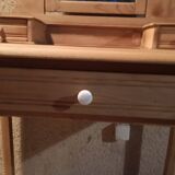 Dressing table with solid wood mirror