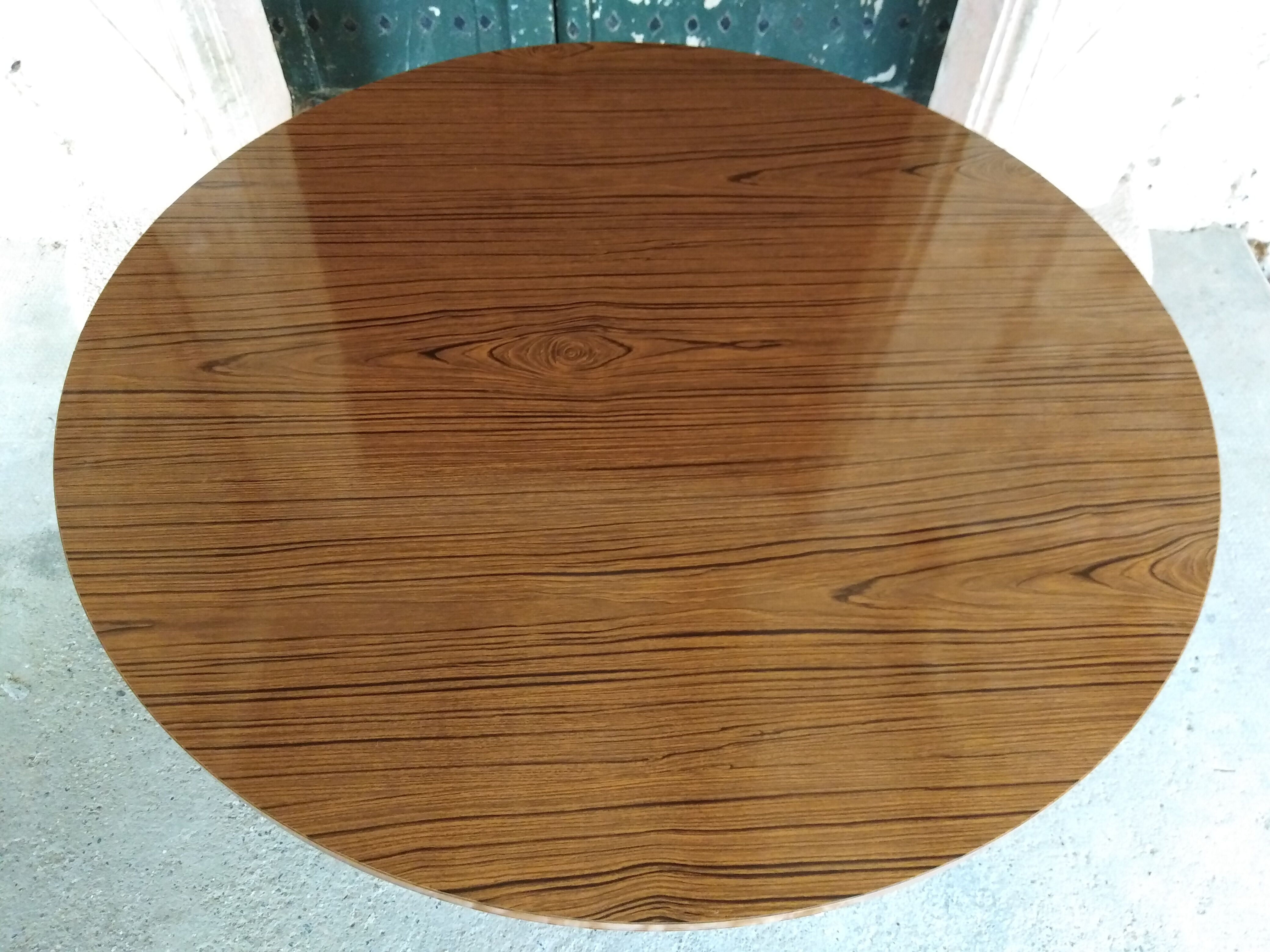 Extended round table 1970