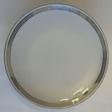6 white porcelain dessert plates