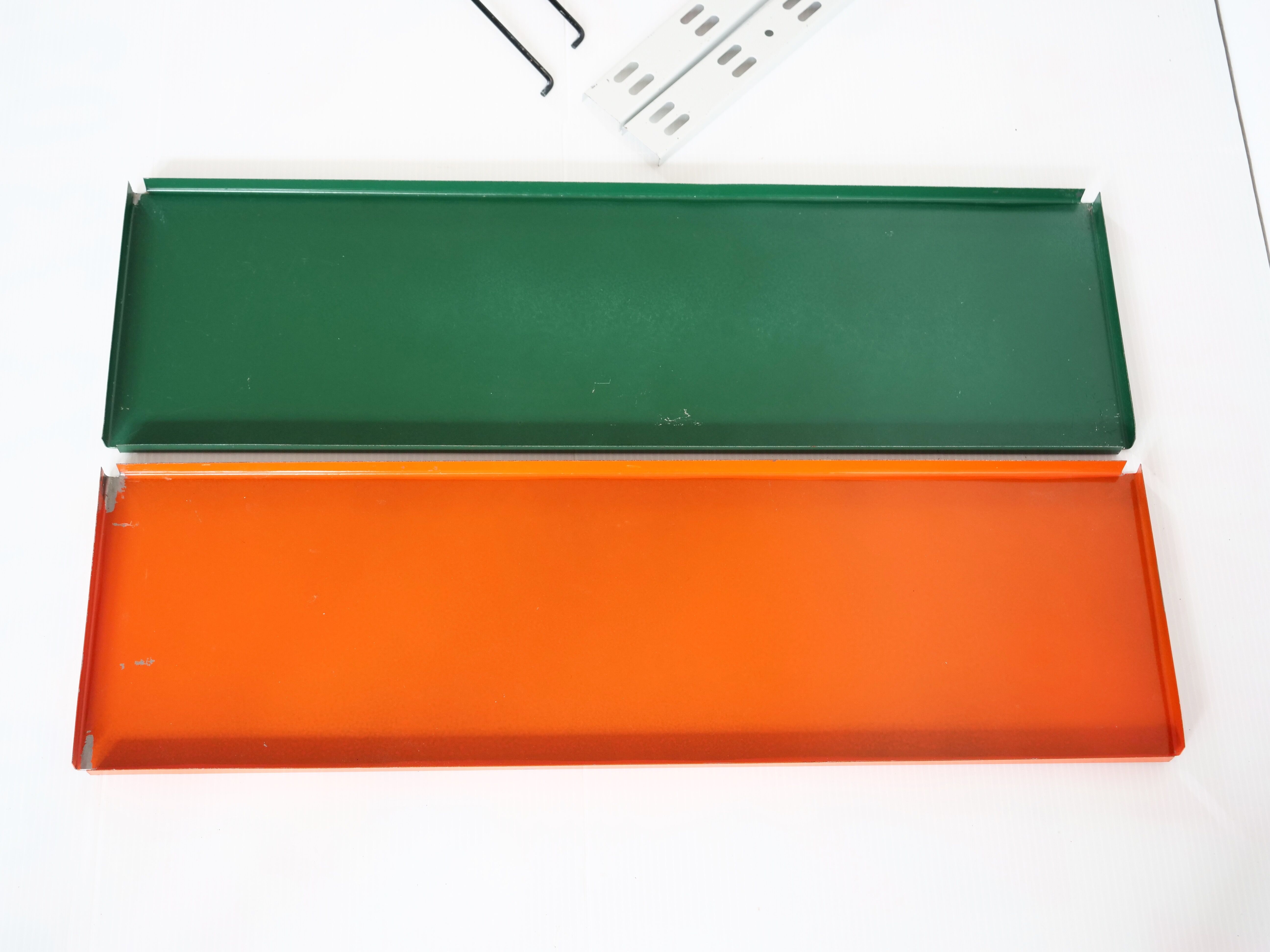 Pilastro shelf by Tjerk Reijenga