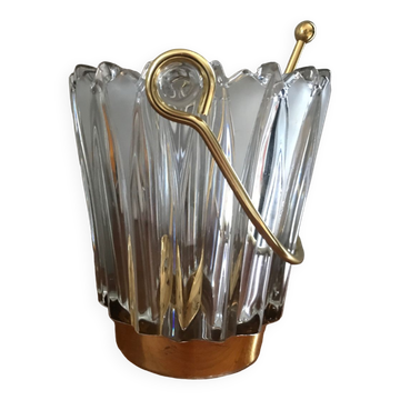 Ice bucket