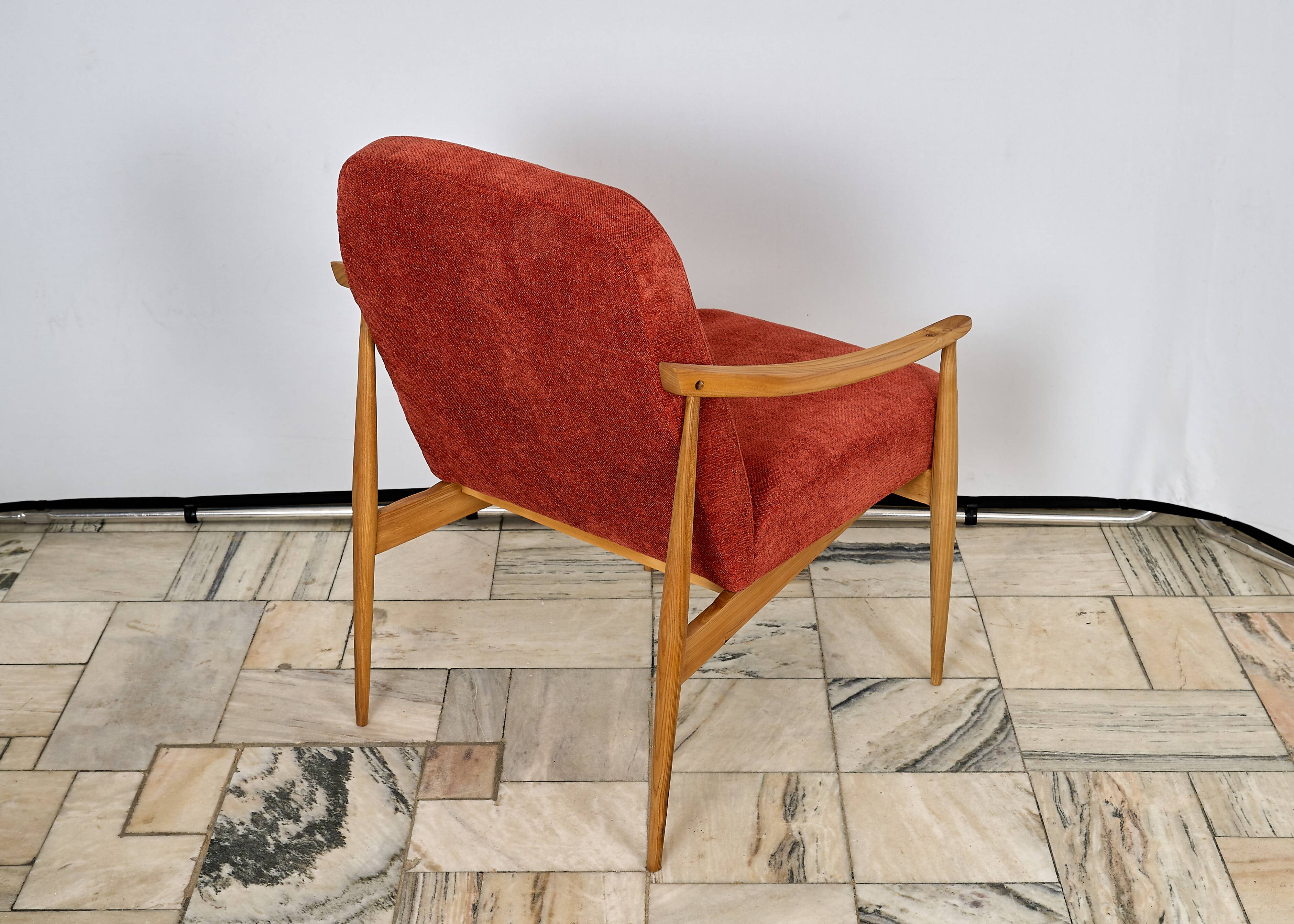 Fauteuil vintage avec repose-pieds Tchécoslovaquie années 1960